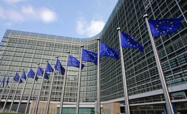 La UE anuncia una “estrategia web4 y mundos virtuales