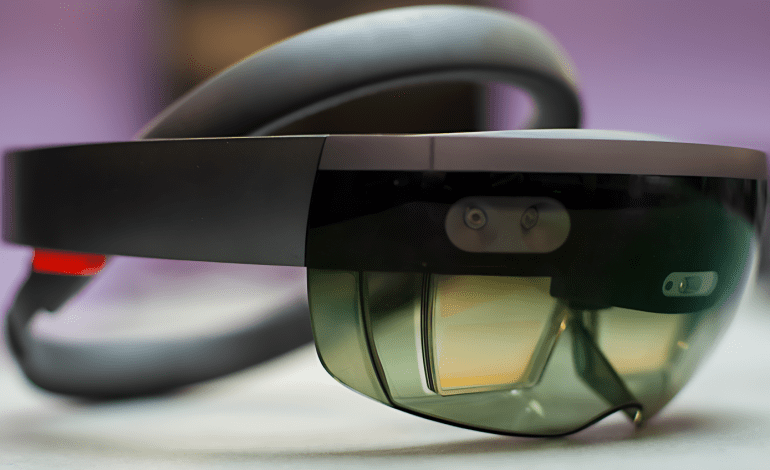 Sanofi completa el proyecto piloto HoloLens 2 con Microsoft