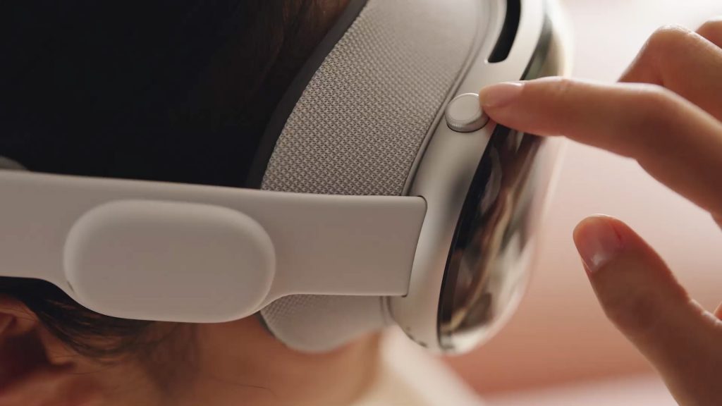 Apple presenta sus lentes de realidad virtual Vision Pro